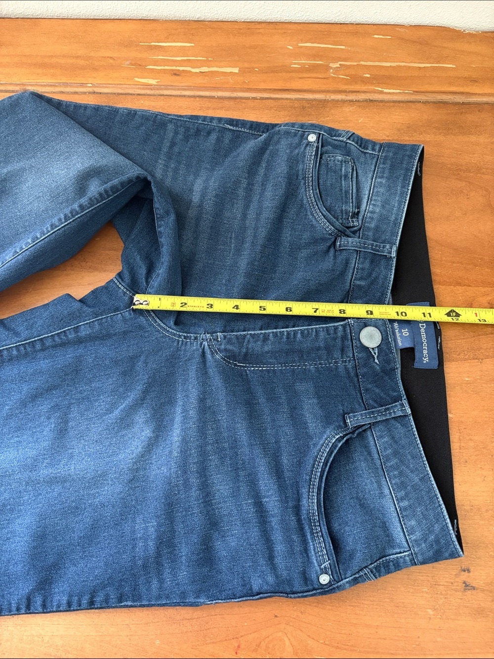 Democracy AbSolution Capri Jeans Size 10 - Picture 4 of 14